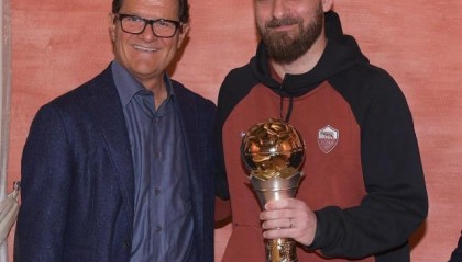 卡佩罗：德罗西是聪明的一个，罗马应该让他转正